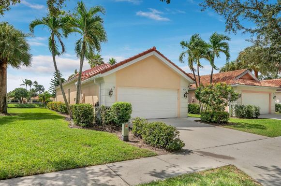 4784 Blossom, Delray Beach, FL 33445