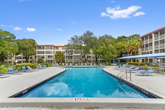 2650 49th, Lauderdale Lakes, FL 33313