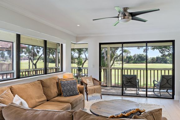 438 Brackenwood, Palm Beach Gardens, FL 33418