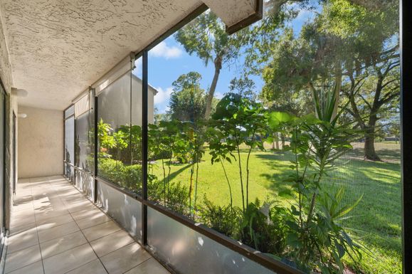 9460 Meadowood, Fort Pierce, FL 34951