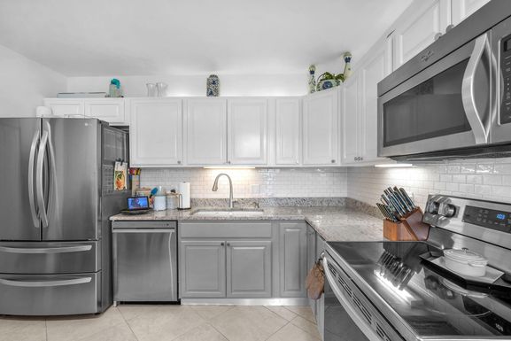 5157 Floria, Boynton Beach, FL 33437