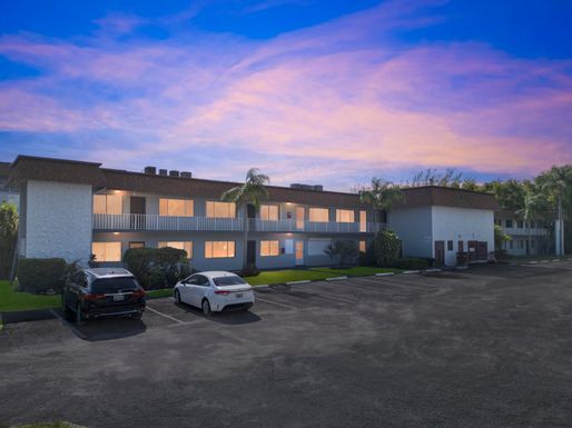 2878 Donnelly, Lake Worth, FL 33462