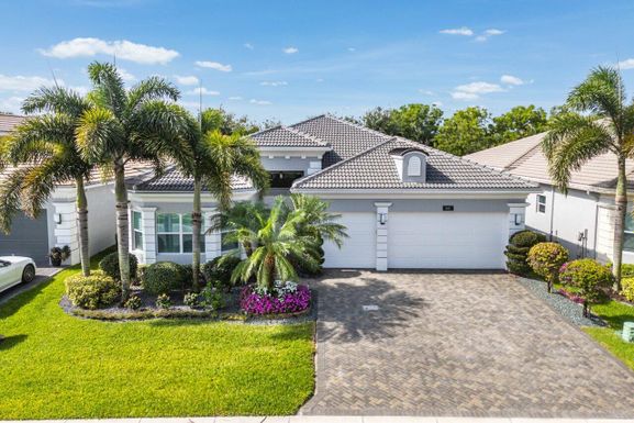 9037 Golden Mountain, Boynton Beach, FL 33473