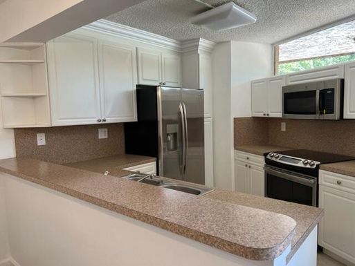 8285 Severn, Boca Raton, FL 33433