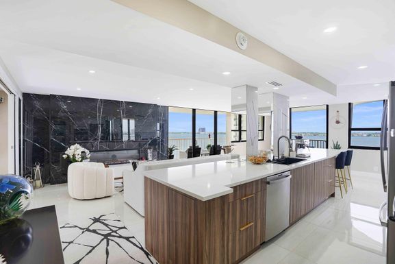 5480 Ocean, Singer Island, FL 33404