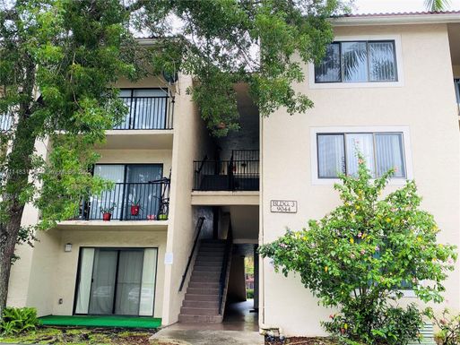 9044 Atlantic, Coral Springs, FL 33071