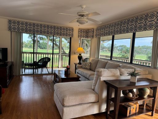 428 Brackenwood, Palm Beach Gardens, FL 33418