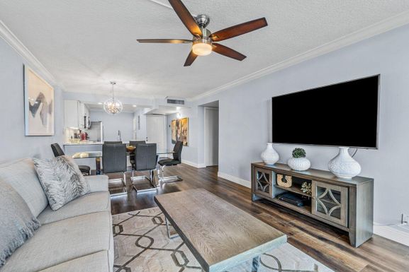 14 Royal Palm, Boca Raton, FL 33432