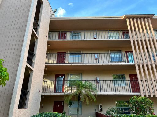 7591 1st, Margate, FL 33063