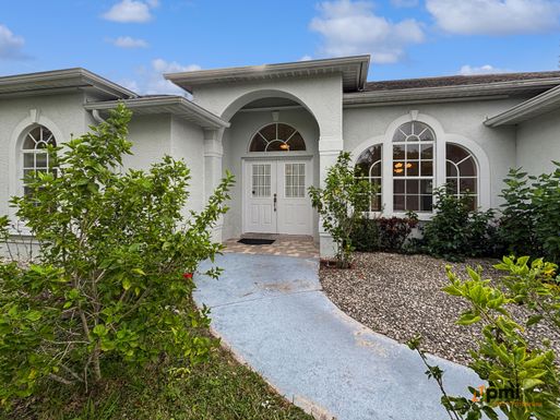 2820 Melaleuca, Port Saint Lucie, FL 34952