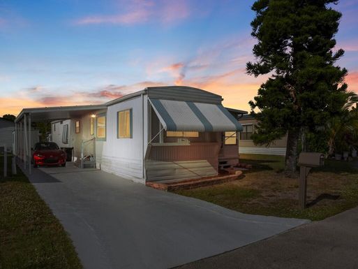 10 Desoto, Port Saint Lucie, FL 34952