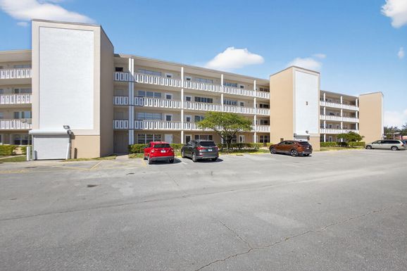 334 Dover, West Palm Beach, FL 33417