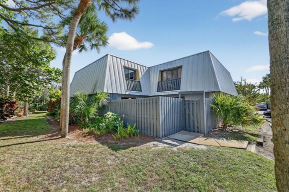 3860 Jefferson, Stuart, FL 34997