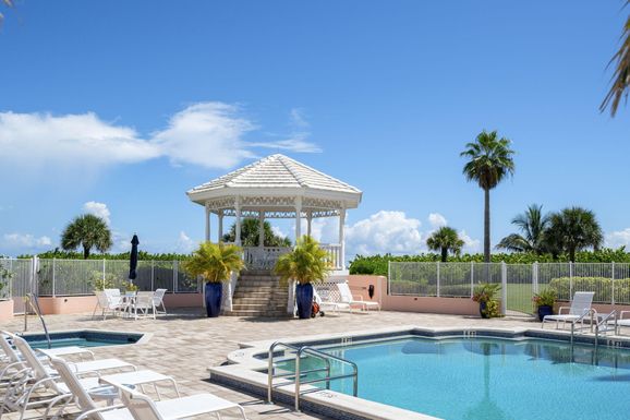 1050 Reef, Vero Beach, FL 32963