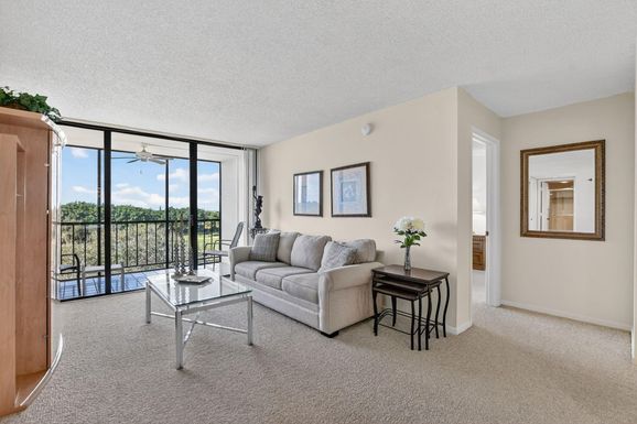 7835 Lakeside, Boca Raton, FL 33434