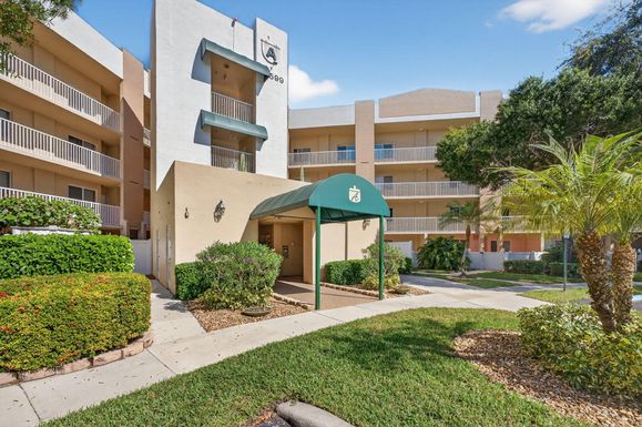 9599 Weldon, Tamarac, FL 33321