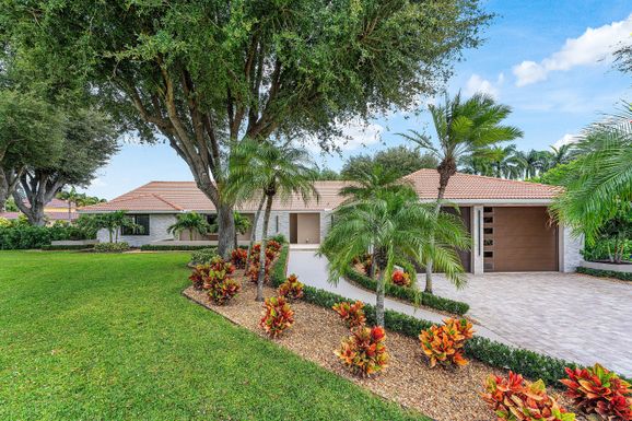 8274 Sawpine, Delray Beach, FL 33446