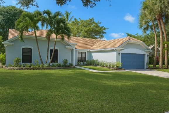 1710 Park Tree, Delray Beach, FL 33445