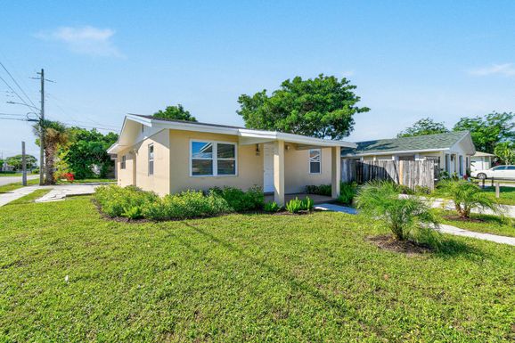 1301 25th, Riviera Beach, FL 33404