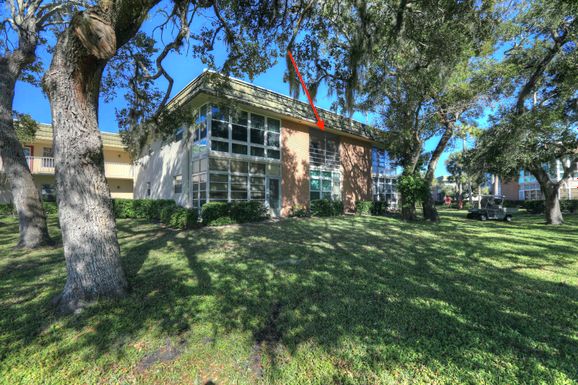 6 Vista Gardens, Vero Beach, FL 32962