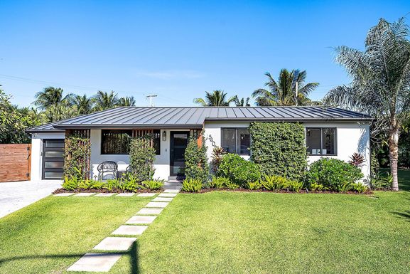 5402 Canyon, West Palm Beach, FL 33405