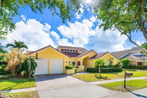 2652 49th, Boca Raton, FL 33434