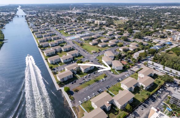 210 Horizons, Boynton Beach, FL 33435