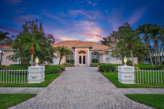 8157 Double Tree, Hobe Sound, FL 33455