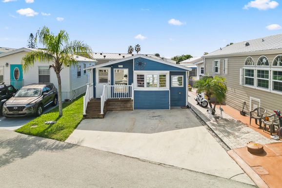 447 Nettles, Jensen Beach, FL 34957