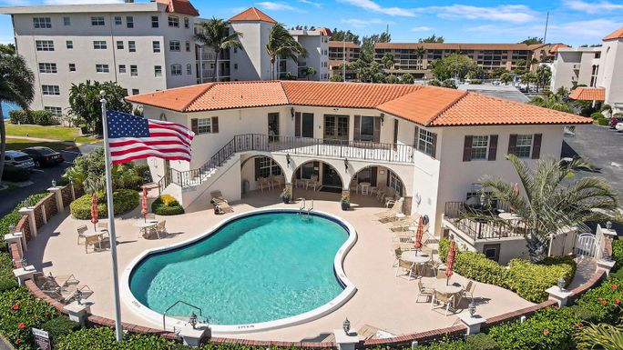20 Yacht Club, North Palm Beach, FL 33408