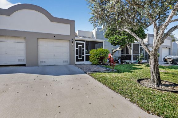 18731 Stewart, Boca Raton, FL 33496