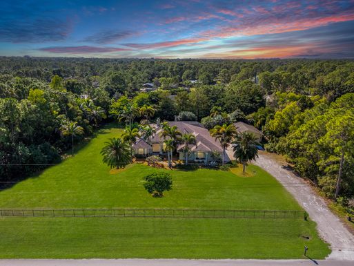 17352 Valencia, Loxahatchee, FL 33470