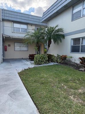 447 Brittany J, Delray Beach, FL 33446