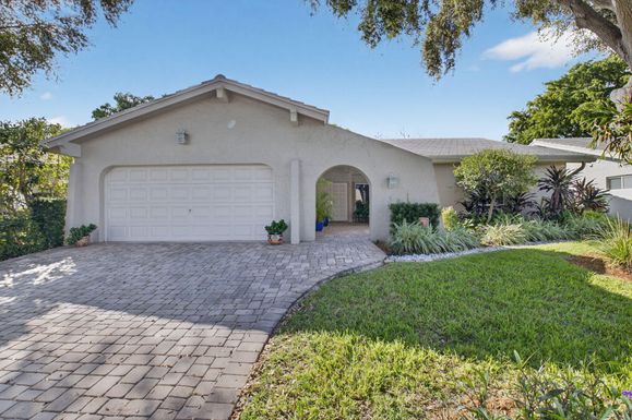 5656 Pinecrest, Boca Raton, FL 33433
