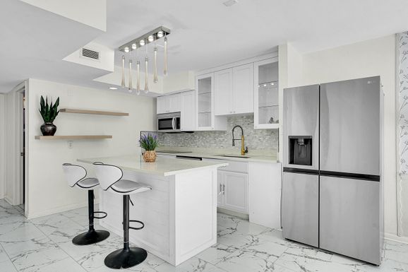 9056 Green Meadows, Palm Beach Gardens, FL 33418