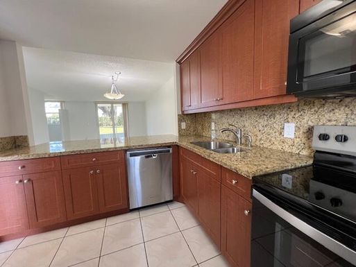 5500 2nd, Boca Raton, FL 33487