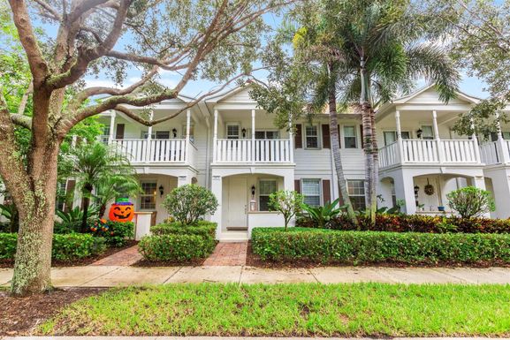 2873 Community, Jupiter, FL 33458