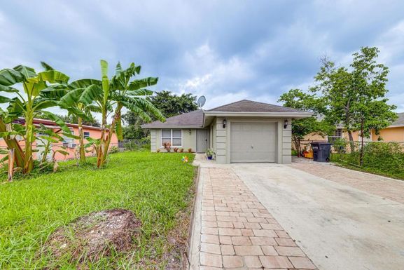 4815 Bertha, Lake Worth, FL 33461
