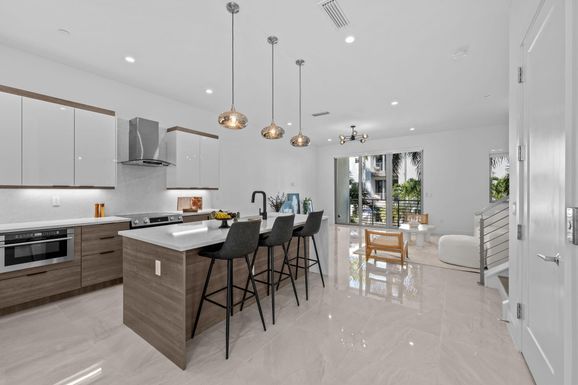 1731 40th, Boca Raton, FL 33431