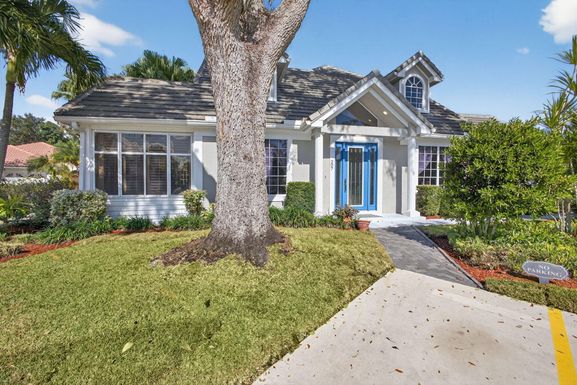 207 Woodsmuir, Palm Beach Gardens, FL 33418