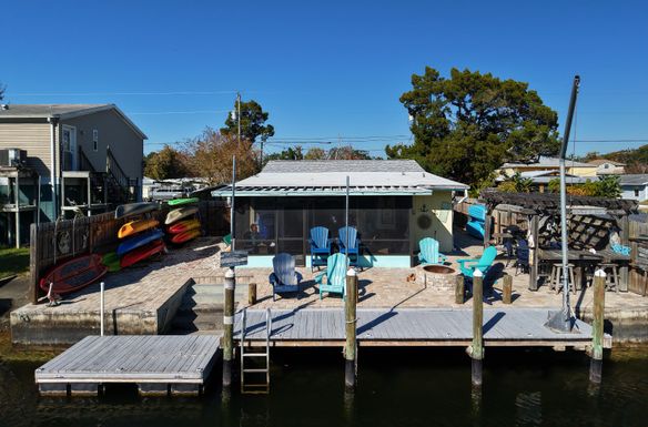 5421 Circle, Weeki Wachee, FL 34607