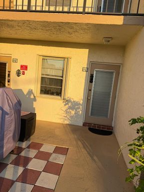 130 Lake Meryl, West Palm Beach, FL 33411