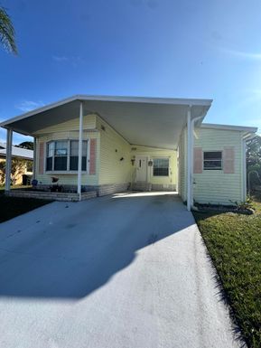 31 Vista De Laguna, Fort Pierce, FL 34951