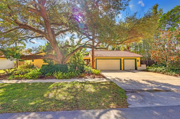 1440 20th, Boca Raton, FL 33486
