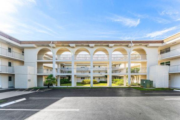 5701 2nd Avenue 105, Boca Raton, FL 33487