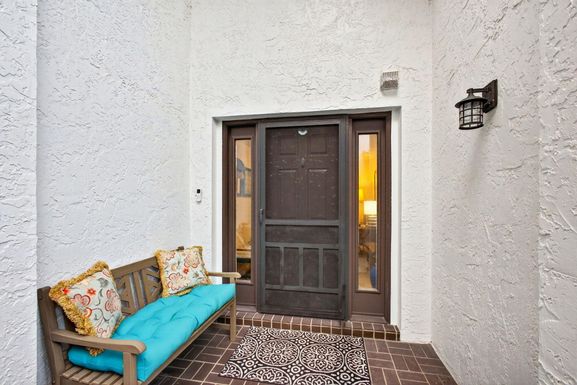 16671 Traders, Jupiter, FL 33477