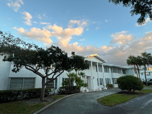 6800 22nd, Fort Lauderdale, FL 33308