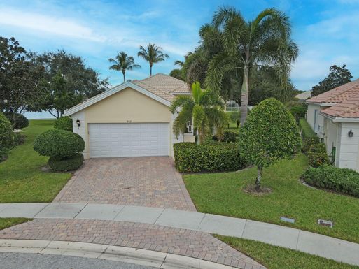 8121 Jolly Harbour, Wellington, FL 33414