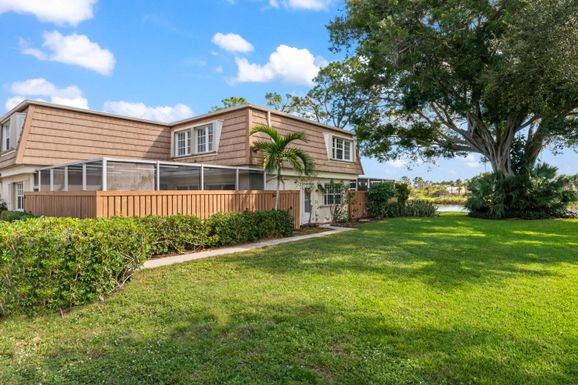 4290 Hazel, Palm Beach Gardens, FL 33410