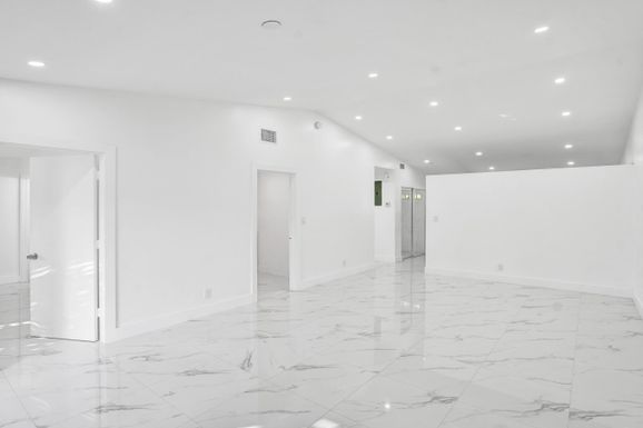 4736 5th, Deerfield Beach, FL 33064